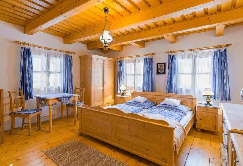 کلبه ییلاقی سوپریور یک خوابه, Valašské Chalupy Resort