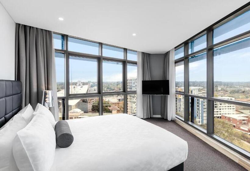 Люкс 3 Спальни, Meriton Suites Church Street, Parramatta