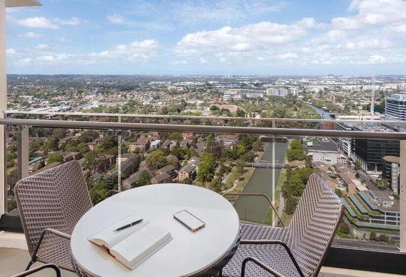 Люкс 3 Спальни, Meriton Suites Church Street, Parramatta