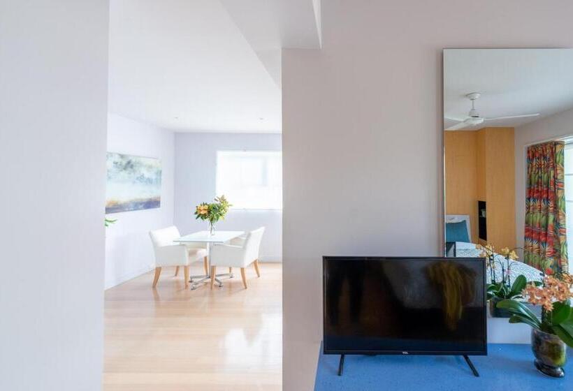 자쿠지 스위트, Rhyll Haven Luxury Getaway Apartments