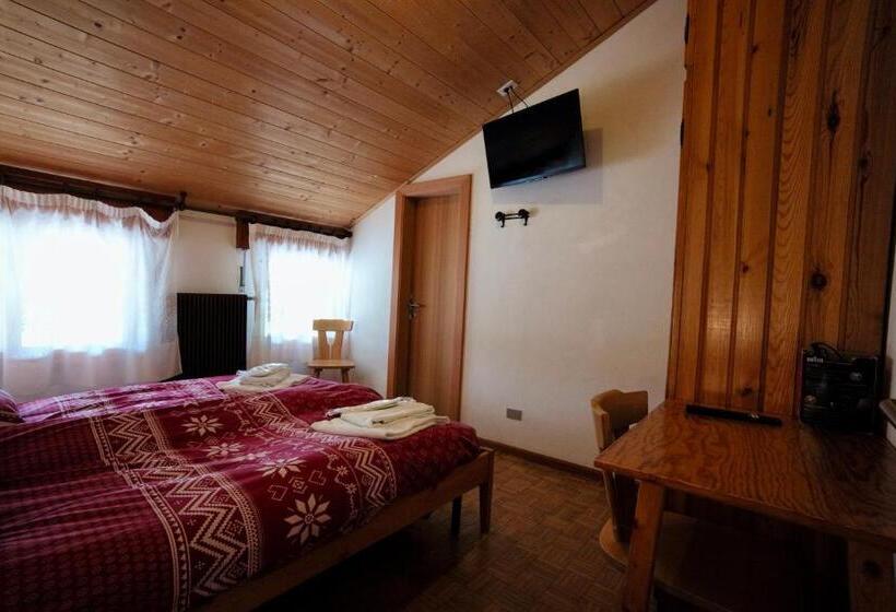 اتاق استاندارد یک نفره, Rifugio Palafavera