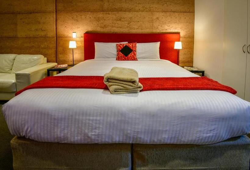 Номер Deluxe Кровать Кинг, Crossroads Ecomotel