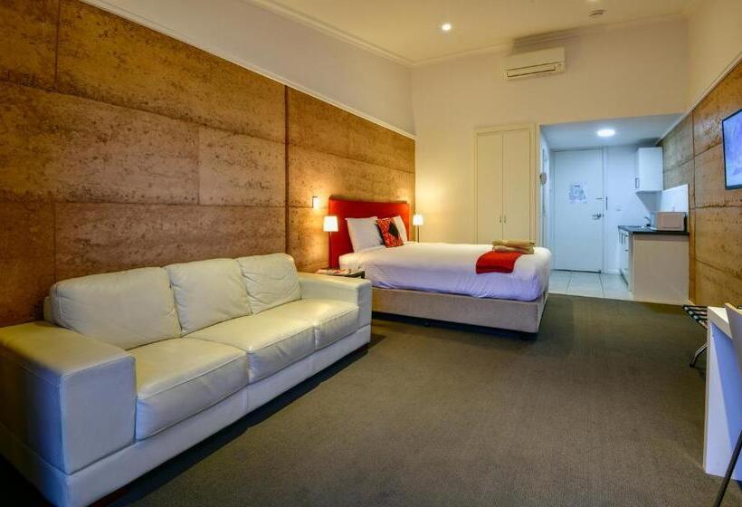 Номер Deluxe Кровать Кинг, Crossroads Ecomotel