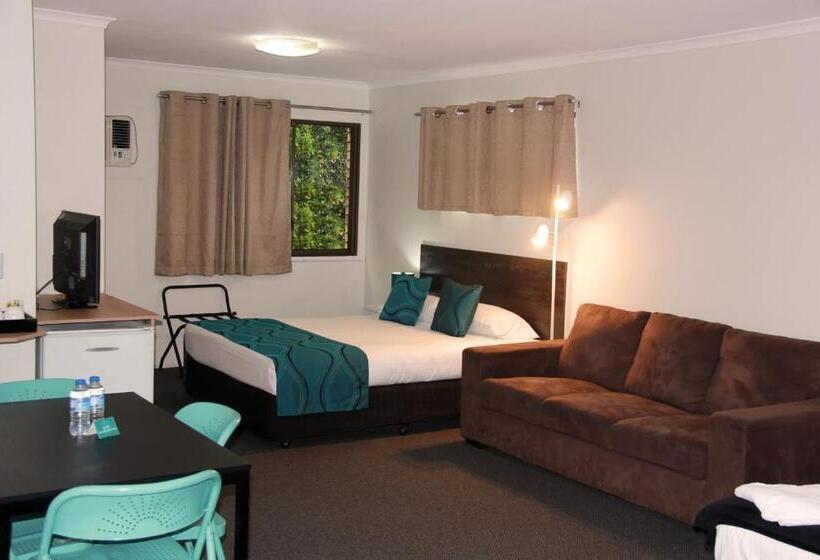 Семейный Номер, Motel In Nambour