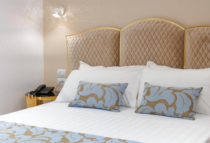 اتاق لوکس سه تخته, Bora Bora Hotel Ksamil