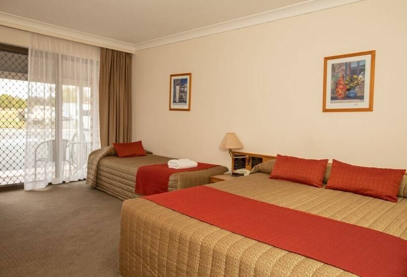 Номер Deluxe, Club Inn Motel