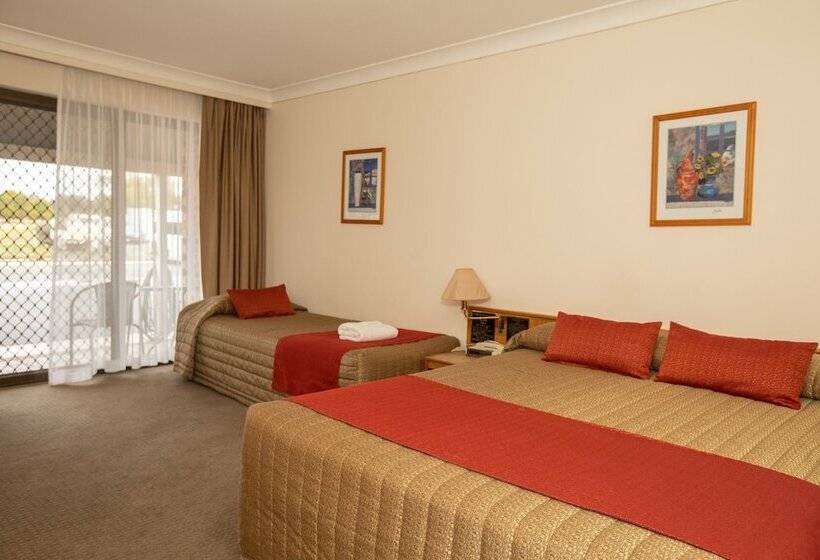 Номер Deluxe, Club Inn Motel