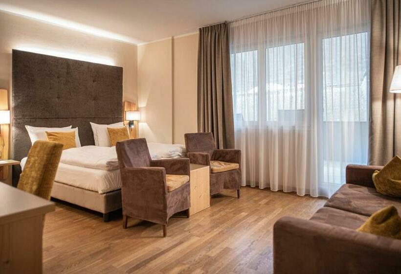 Номер Стандарт с Балконом, Vitalpina Hotel Waldhof