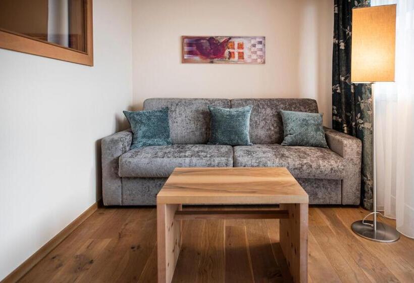 Полулюкс с Балконом, Vitalpina Hotel Waldhof
