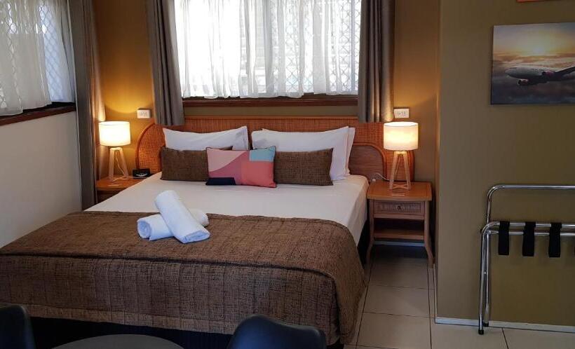 스위트 킹사이즈 침대, Gold Coast Airport Motel   Only 300 Meters To Airport Terminal