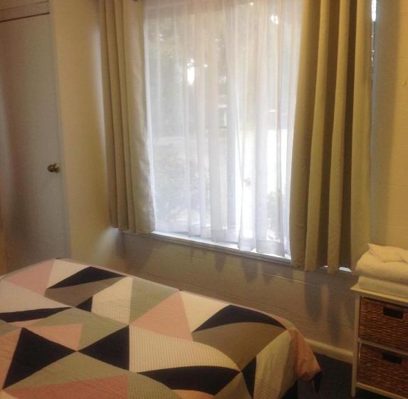 Апартаменты 2 Спальни, Motel Farnboro