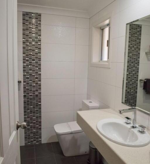 Семейный Номер, Highlands Motor Inn