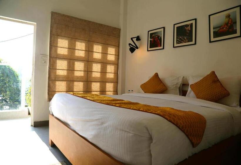Номер Стандарт с Балконом, Stay Banaras  A Boutique