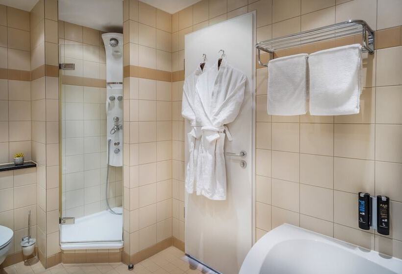 Номер Стандарт, Frankfurt Messe Affiliated By Melia