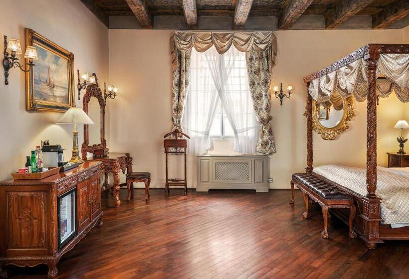 سوییت, Iron Gate Hotel & Suites Prague By Bhg