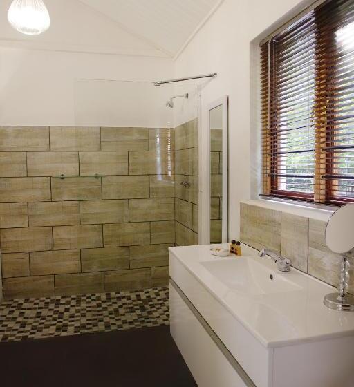 غرفة عائلية مطلّة علي الحديقة, Almar View Guest House