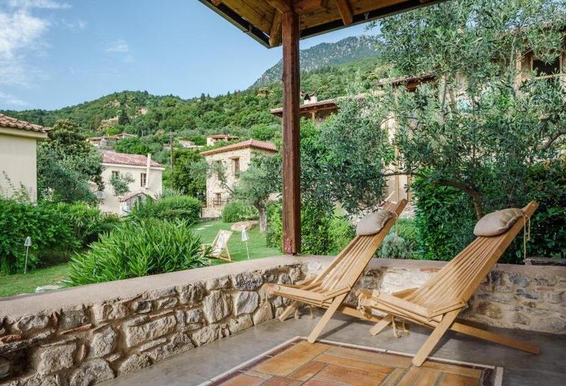 Люкс Повышенной Комфортности, Mazaraki Guesthouse