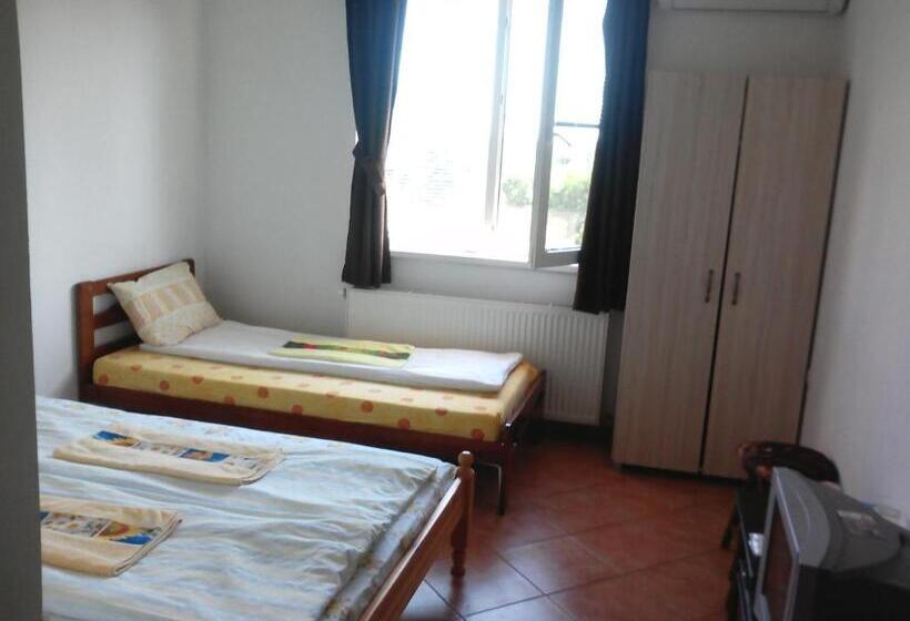 Номер Стандарт, Guest House Familia