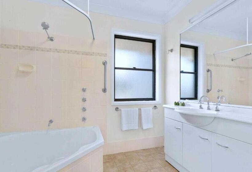 Дом 2 Спальни Смежный, Stay At Raffertys Resort