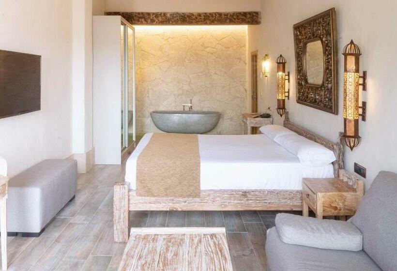 سوئیت جونیور با چشم‌انداز باغ, El Cortijo De Zahara By Qhotels