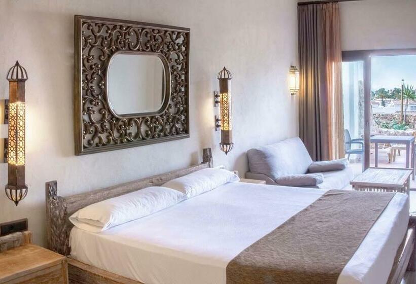 سوئیت جونیور با چشم‌انداز باغ, El Cortijo De Zahara By Qhotels