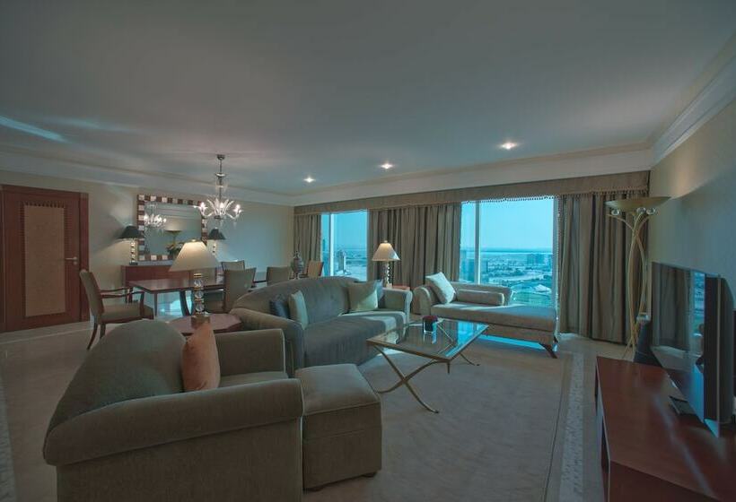Номер Клуб, Grand Hyatt Dubai