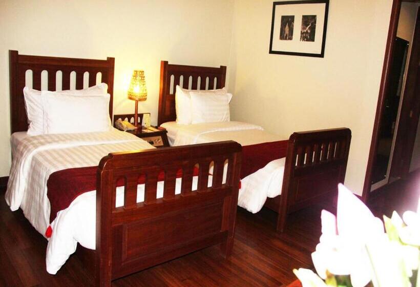 Бунгало Стандарт, Royal Angkor Resort & Spa
