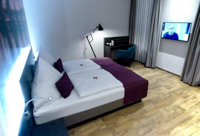 Номер Стандарт Адаптированный для Инвалидов, Bahnhof Erzingen, Hotel, Coffee & More