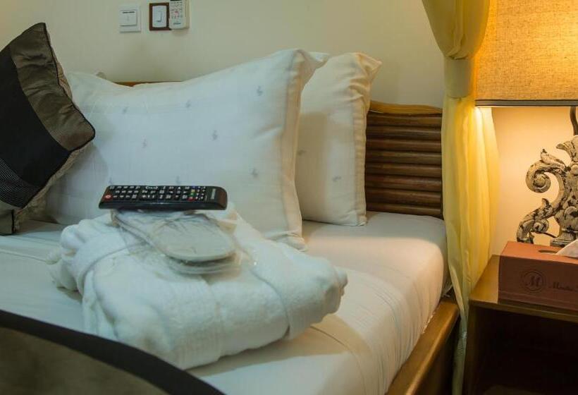 Президентский Люкс, Maaha Beach Resort