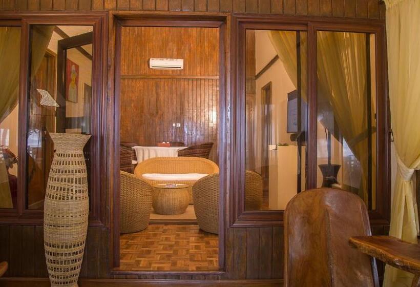 이그제큐티브 스위트, Maaha Beach Resort