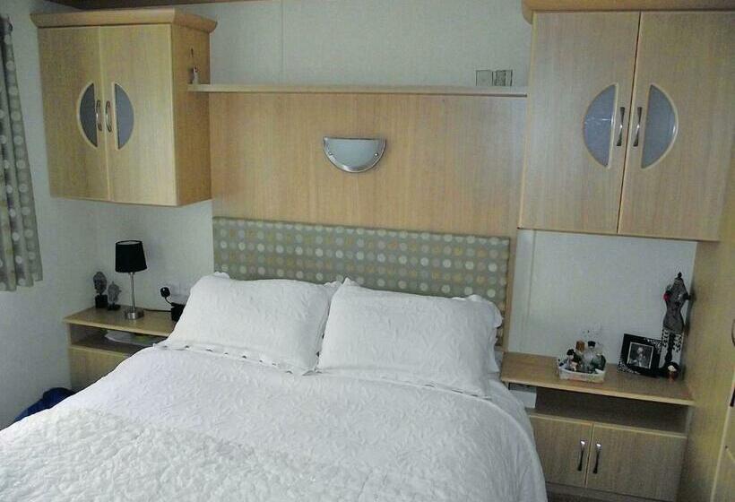 Дом 2 Спальни, Rowanbank Caravan Park