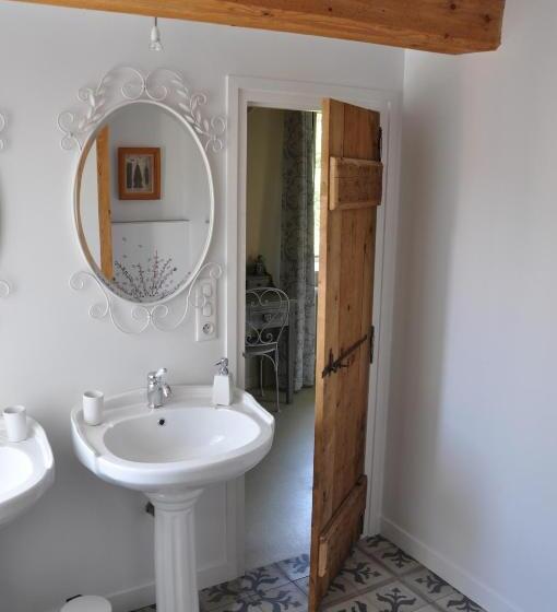 Семейный Номер Вид на Сад, B&b La Cerisaie