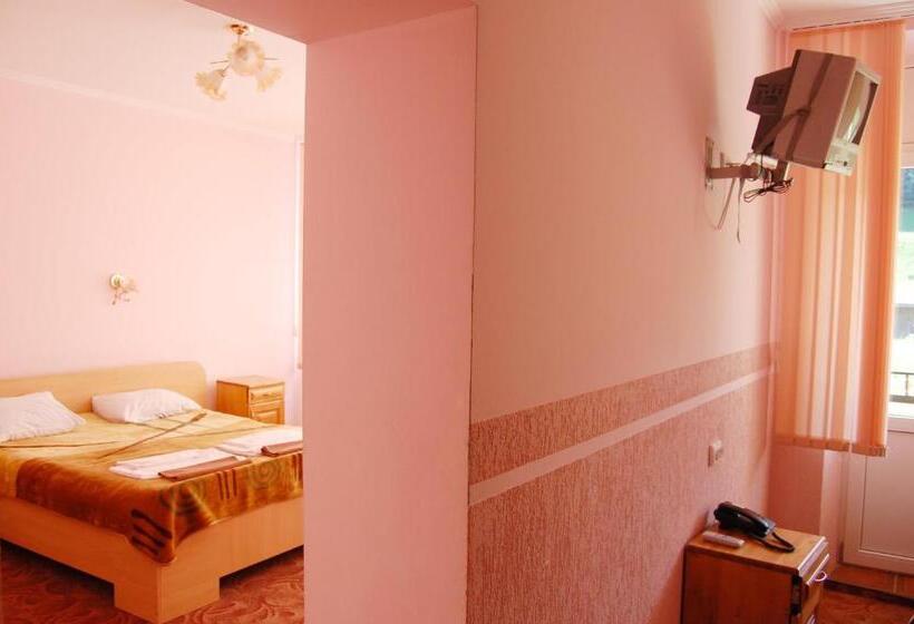 Апартаменты Семейные 1 Спальня, Girska Tysa Health Resort