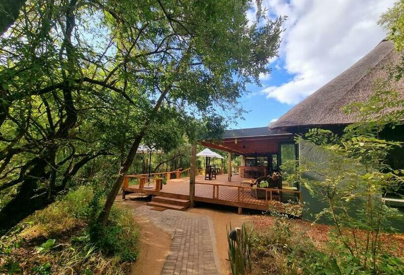 Номер Стандарт, Kingfisher Creek Safari Lodge