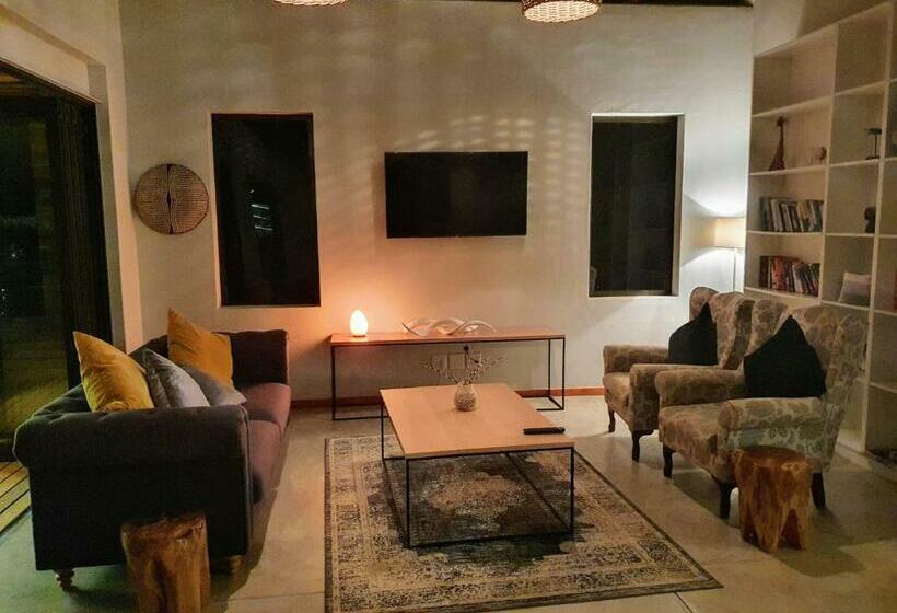 Номер Стандарт, Kingfisher Creek Safari Lodge