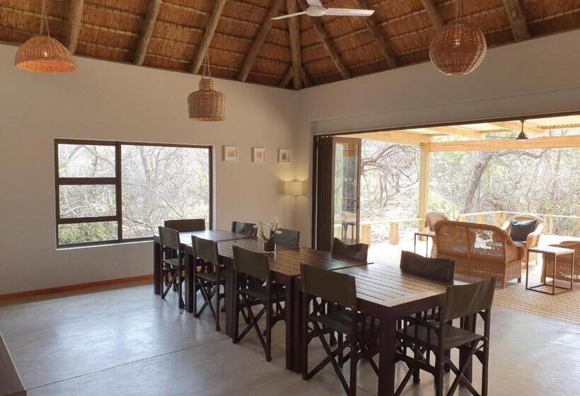 Семейный Номер, Kingfisher Creek Safari Lodge