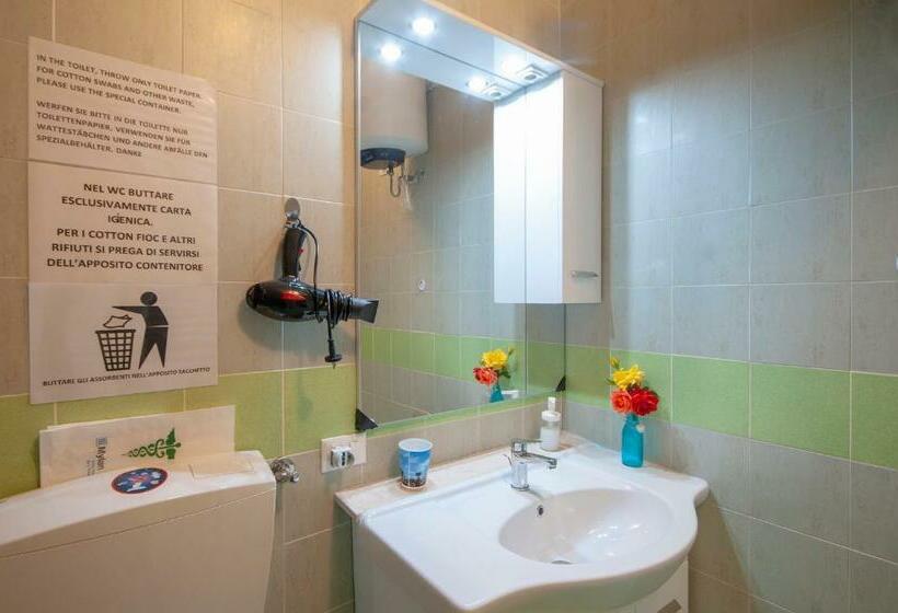 חדר סטנדרט לשלושה, Anna E Augusto B&b