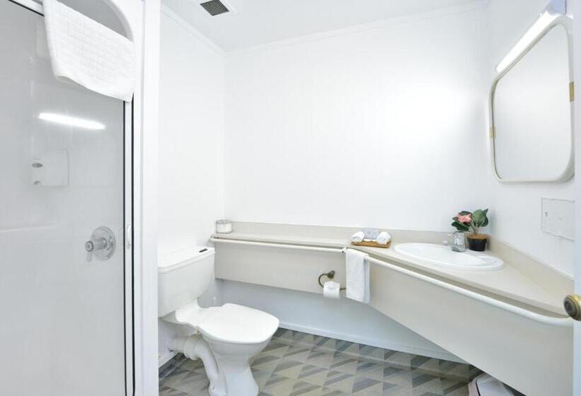 Economy Studio, Manukau Hotel & Conference Centre