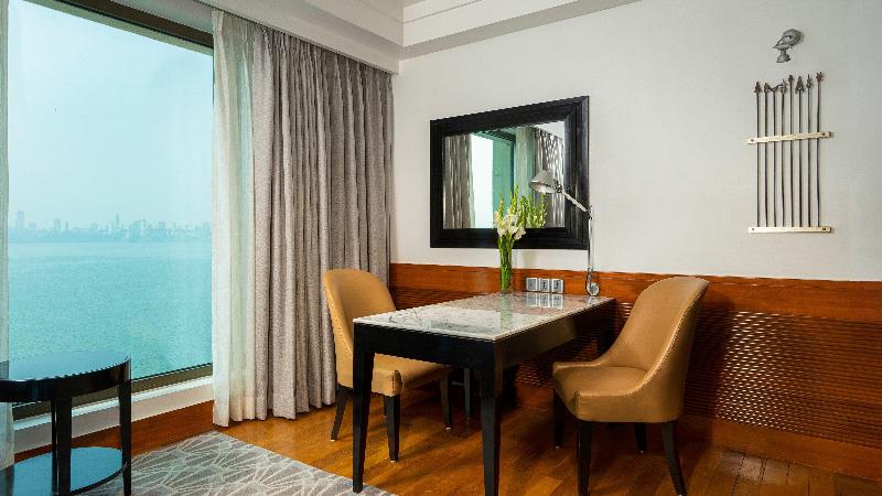 اتاق پرمیوم با چشم‌انداز دریا, Intercontinental Marine Drive Mumbai, An Ihg