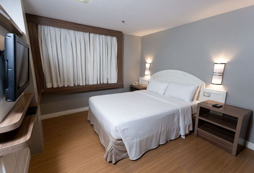 Номер Superior, Master Porto Alegre Hotel   Av Carlos Gomes, Próximo Ao Consulado Americano
