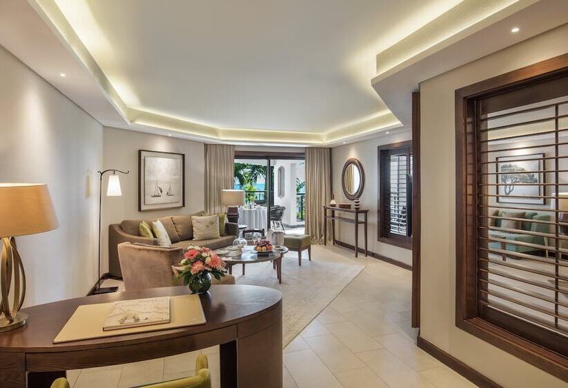 سوییت, Royal Palm Beachcomber Luxury