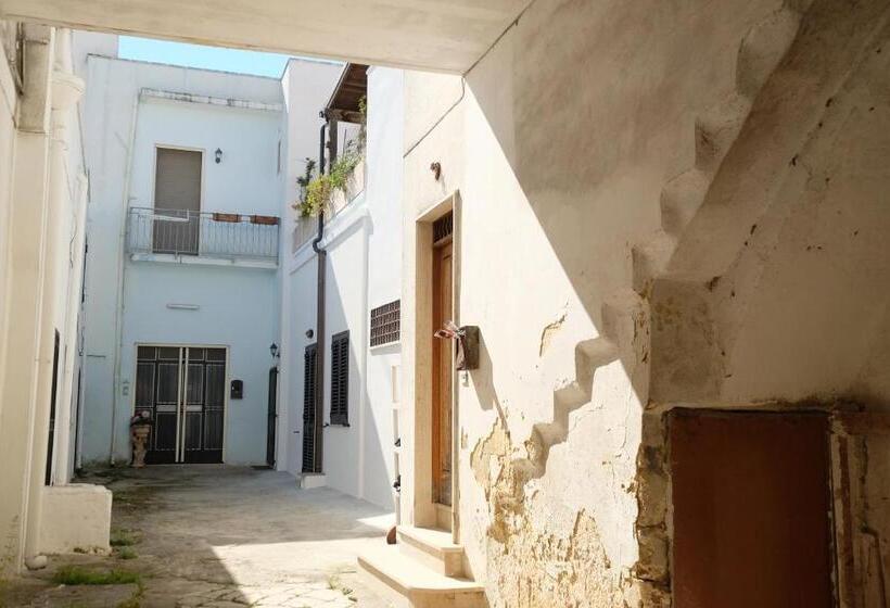 Семейный Номер, Corte Coronisio B&b