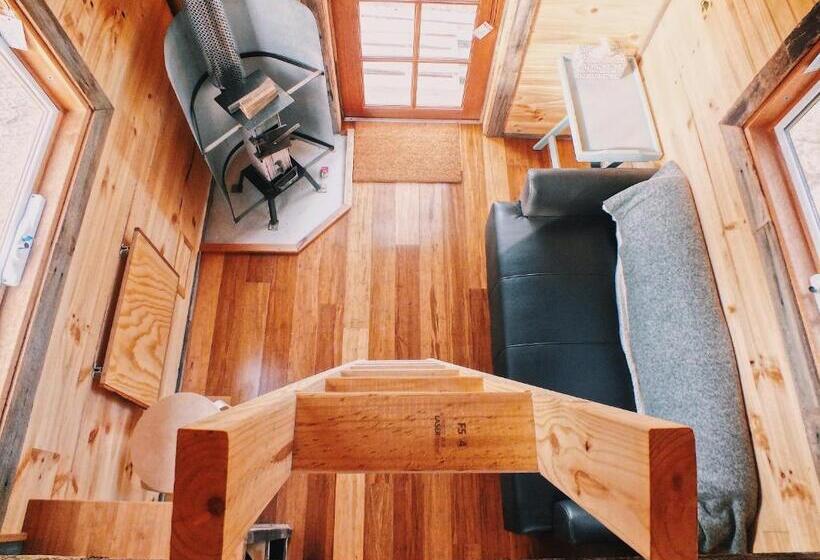 침실 1개 주택, Hilltop Tiny House By Tiny Away