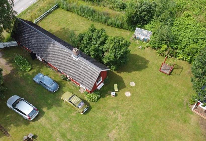 غرفة قياسية فردية حمام مشترك, Swedish Idyll