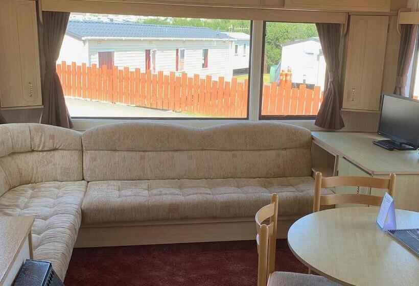 Мобильный Дом, Fishguard Holiday Park