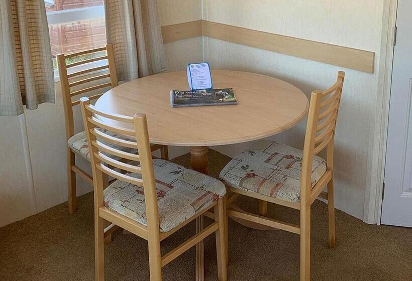 Мобильный Дом, Fishguard Holiday Park