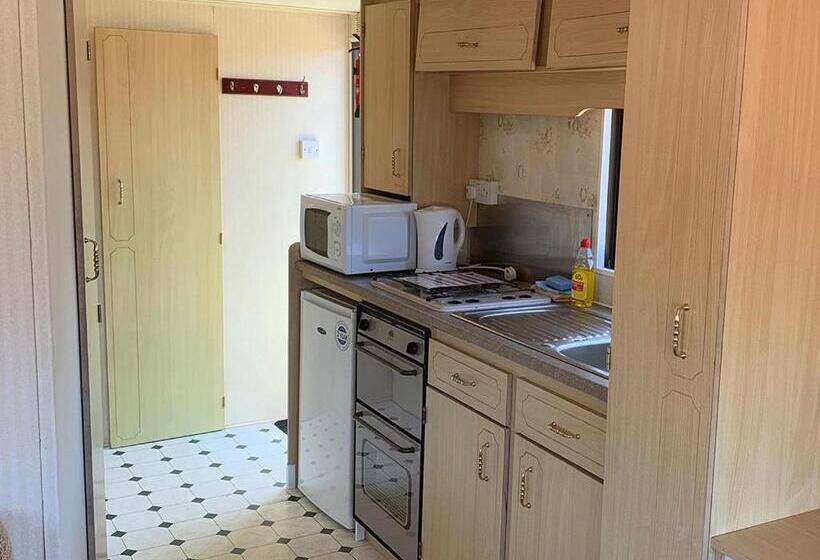 Дом 2 Спальни, Fishguard Holiday Park