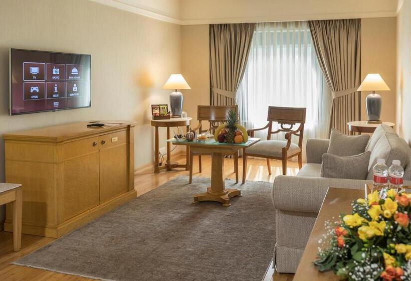Suite Queen Bed, Zorlu Grand Hotel Trabzon