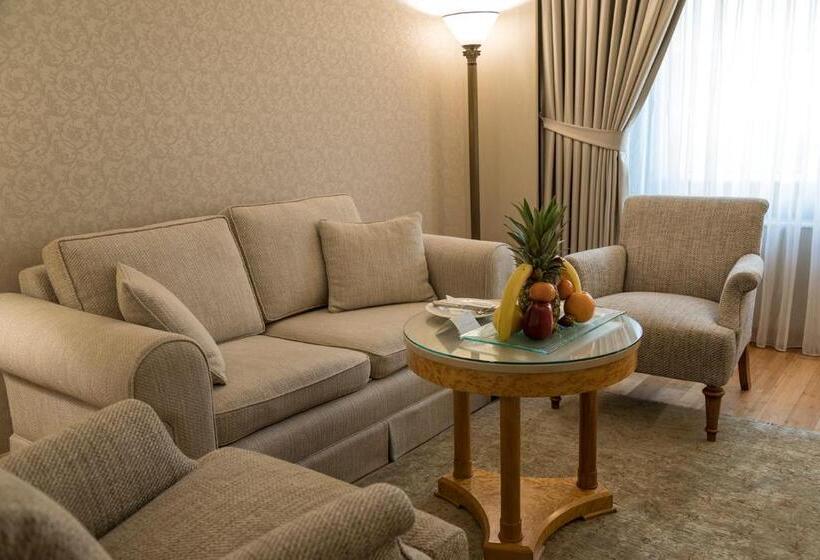 سوییت جونیور, Zorlu Grand Hotel Trabzon