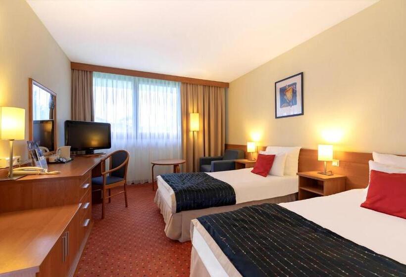 Стандартный Номер Нижний Этаж, Mercure Karpacz Skalny
